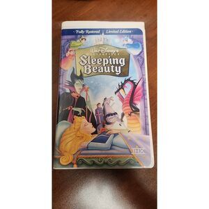 Sleeping Beauty Disney VHS Walt Disney Masterpiece Collection